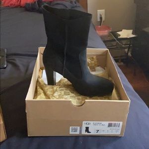 Lady Ugg ankle boots